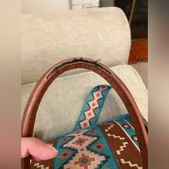 Wrangler Turquoise and Brown Geometric Tote - Picture 7 of 8